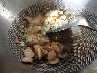 蕨菜炒肉详细做法