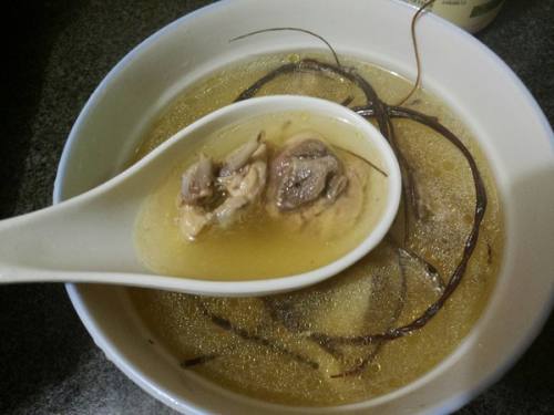 鸡骨草鸡汤的做法