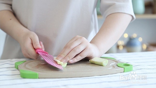 奶香丝瓜浓汤怎么做