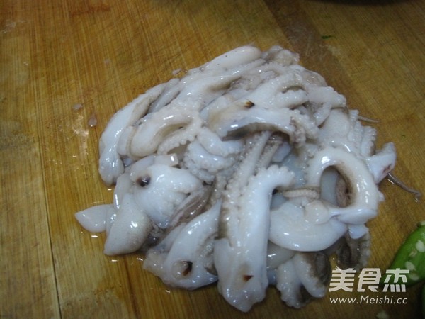 香芹炒小墨鱼
