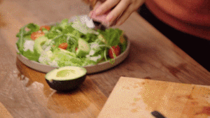 年夜饭-牛排大拌菜怎么做