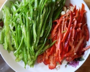 健康养生佳品有灵魂的青椒肉丝的做法