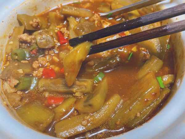 鱼香肉沫茄子煲