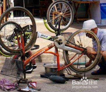 自行车掉链子怎么调整