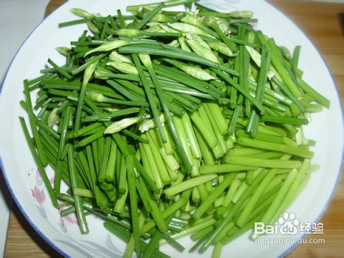 韭菜花炒剥皮鱼
