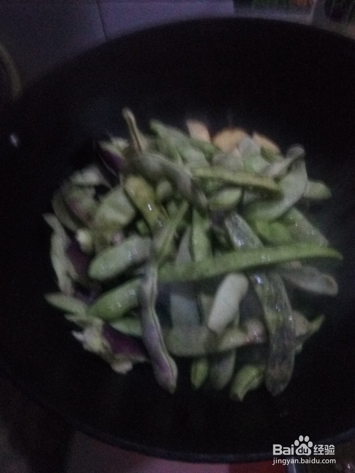 家常菜豆角茄子炖土豆