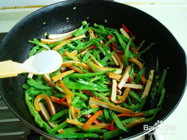 扁豆炒香干的做法