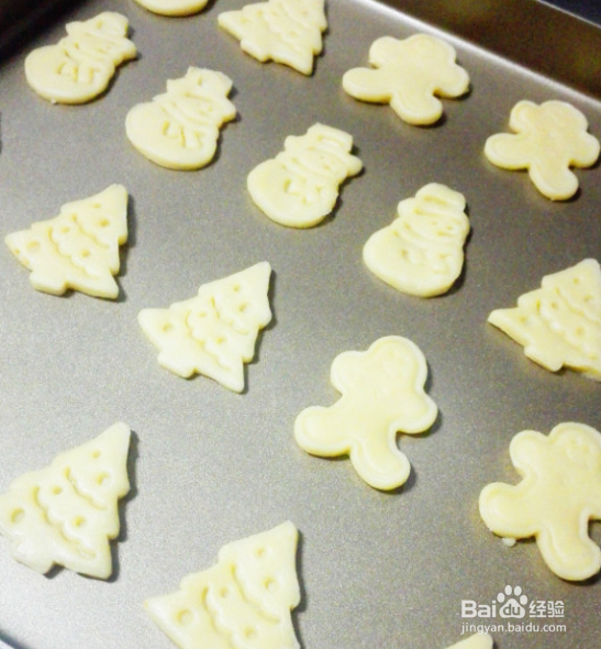 如何制作圣诞卡通饼干