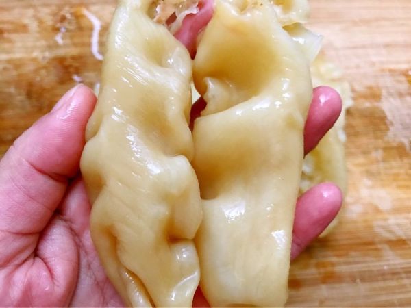 花胶虫草花乌鸡汤