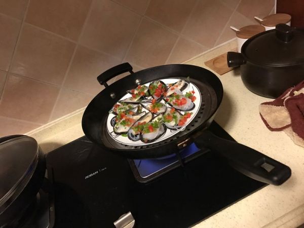 双椒蒜茸粉丝蒸青口