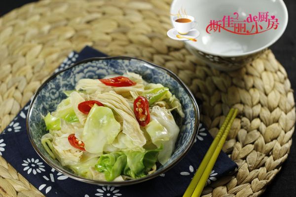 油豆皮炒圆白菜