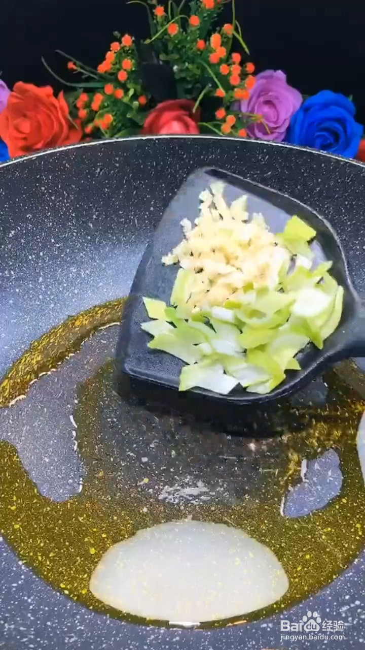 超级好吃下饭的酱香辣椒炒鸡蛋要怎样做