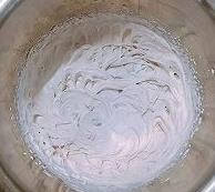 红丝绒草莓蛋糕，吃的是气质！