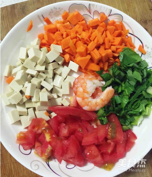 杂蔬鸡蛋芝士杯