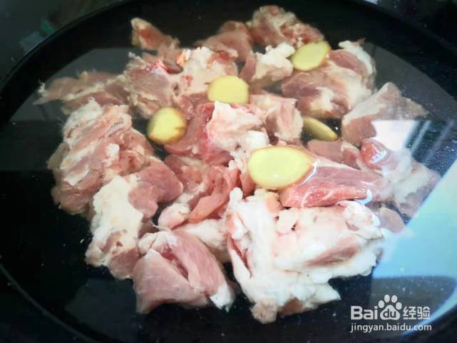 冬瓜排骨海带汤的做法