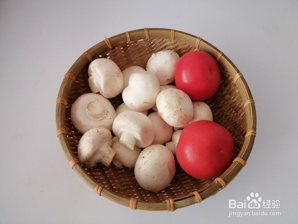 番茄口蘑炒辣椒