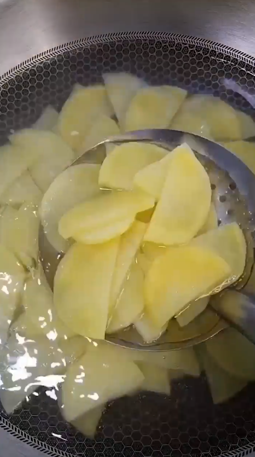 辣炒青椒土豆片怎么做？