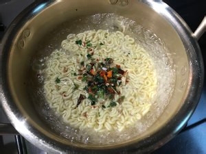 一碗方便面怎么做