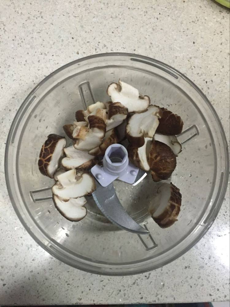 花菇虾仁煎饺子怎么做才美味，看完你就会了