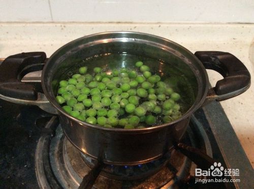 豌豆尖煮青豌豆汤