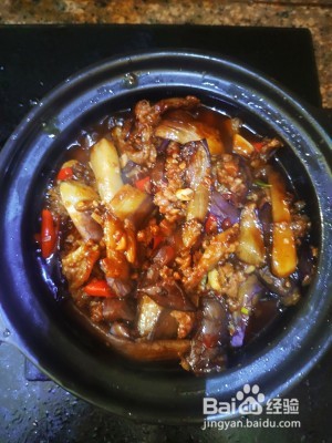 营养美食制作肉末茄子煲