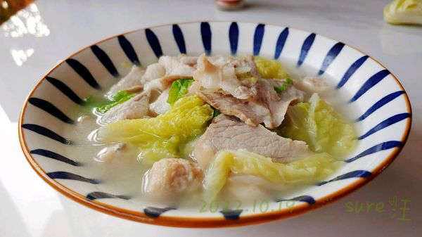 白菜鱼丸肉片汤