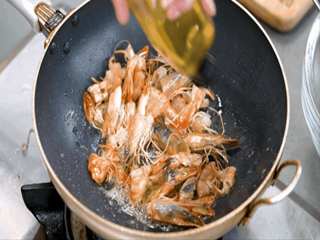 海鲜酸汤河粉怎么做？