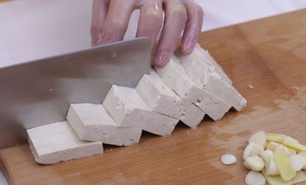 阿拉斯加狭鳕鱼豆腐汤