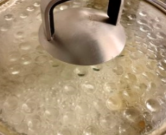 鲜到起飞的菌菇汤