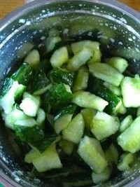 手拍黄花的做法