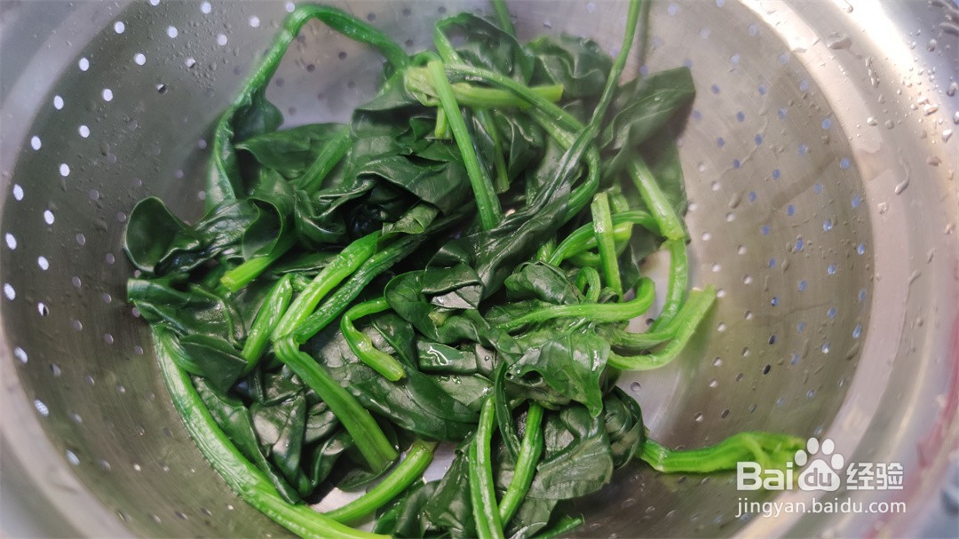 虾仁菠菜坚果沙拉