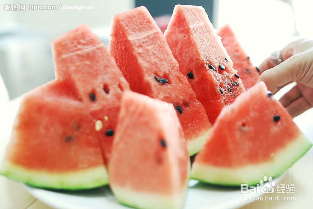 高温天气下，如何让中暑远离人群。