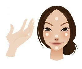 手指巧涂CC霜 打造清新妆容