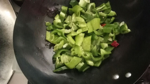 青椒尖椒炒豆腐皮
