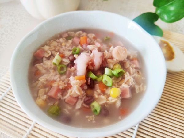 时蔬海鲜燕麦粥
