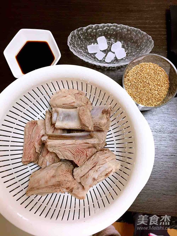 糖醋排骨的做法