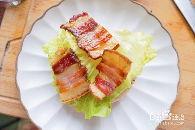 家庭自制熏肉小龙虾米饭汉堡