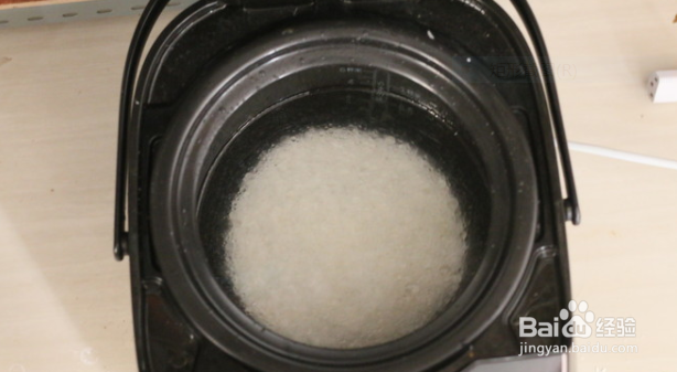 如何做出香菇滑鸡粥的具体步骤