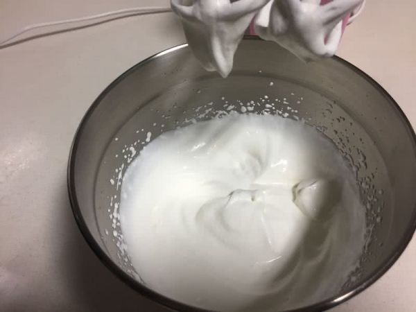 酸奶抹茶双色慕斯