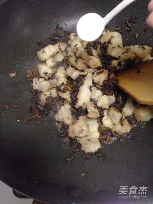 梅菜干蒸肉的做法