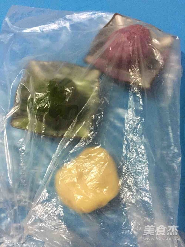 花式蛋黄酥的做法