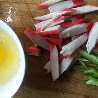 如何制作美味的蟹棒滑蛋