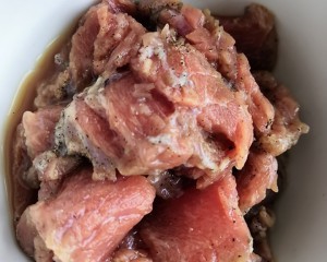 保健养生黑椒口蘑炒牛肉