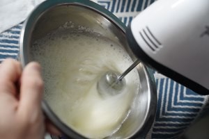 奶香浓郁戚风蛋糕古早蛋糕的做法