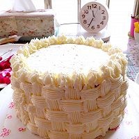 6寸水果奶油花篮裱花蛋糕的做法