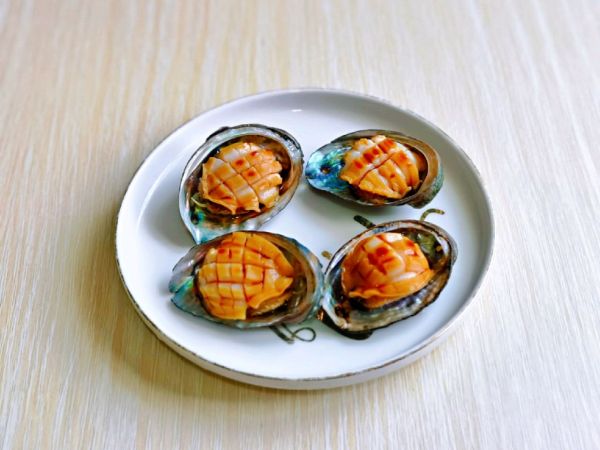 蒜蓉粉丝蒸鲍鱼