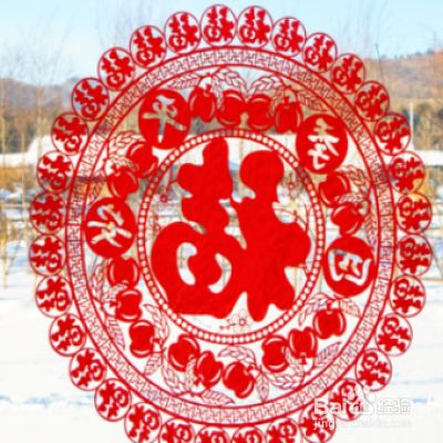 窗花晒太久印在玻璃上