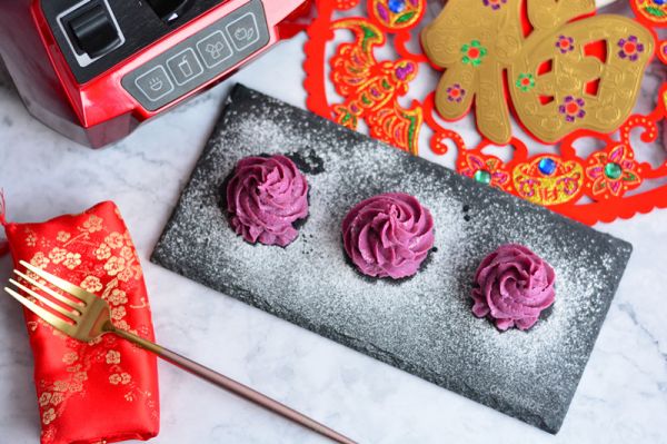 一道深受女士喜欢的减肥甜点--紫薯土豆泥