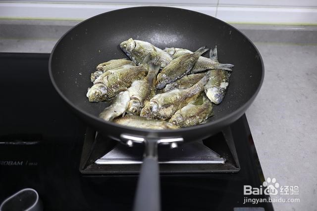 鲜美可口鲫鱼豆腐汤