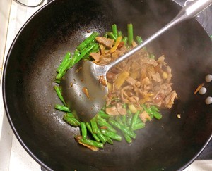 煸炒四季豆的做法